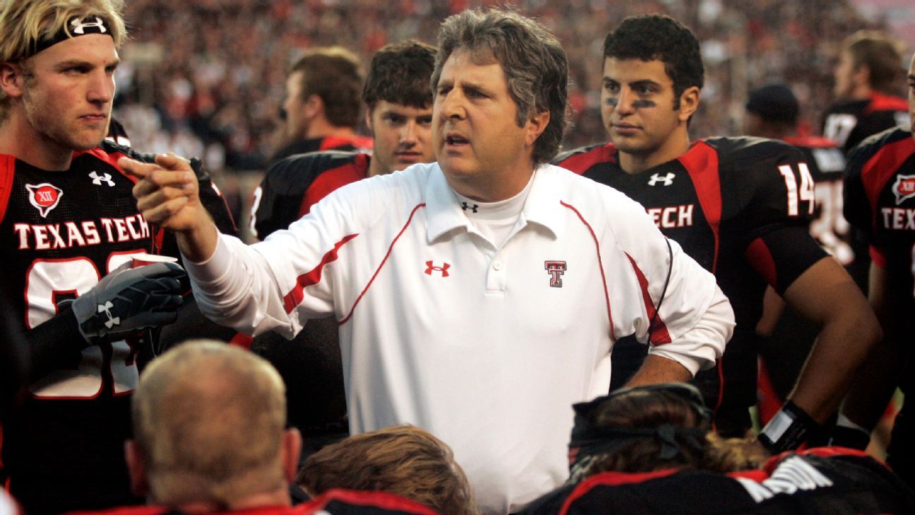 Texas Tech inducting Leach into hall of honor