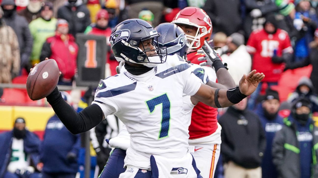 The Carlos Dunlap trade was a big win for the Seahawks, even if he doesn't  return