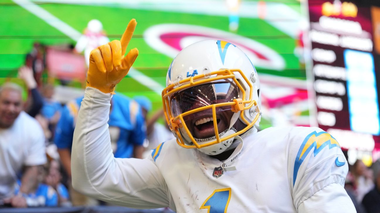 Chargers DeAndre Carter Talks Offense, Special Teams, Expectations & Buying  In