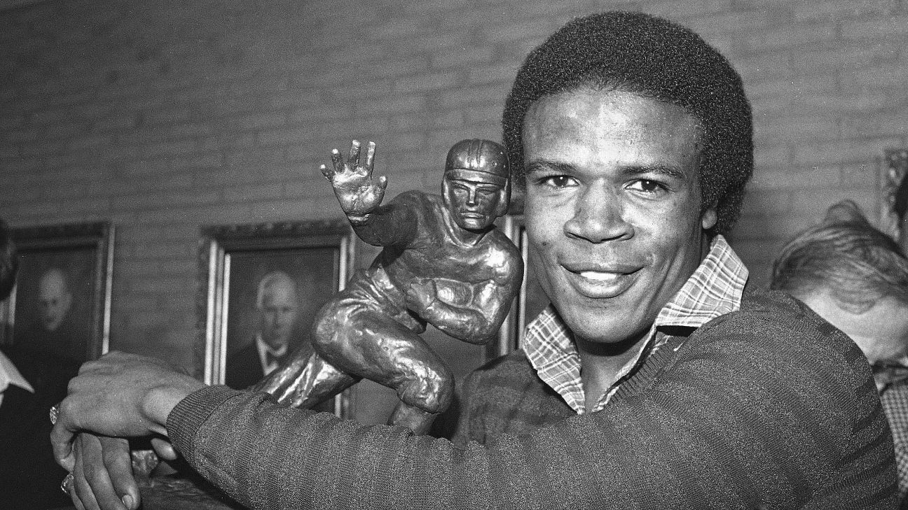 USC star tailback, 1979 Heisman Trophy-winning Charles White at 64