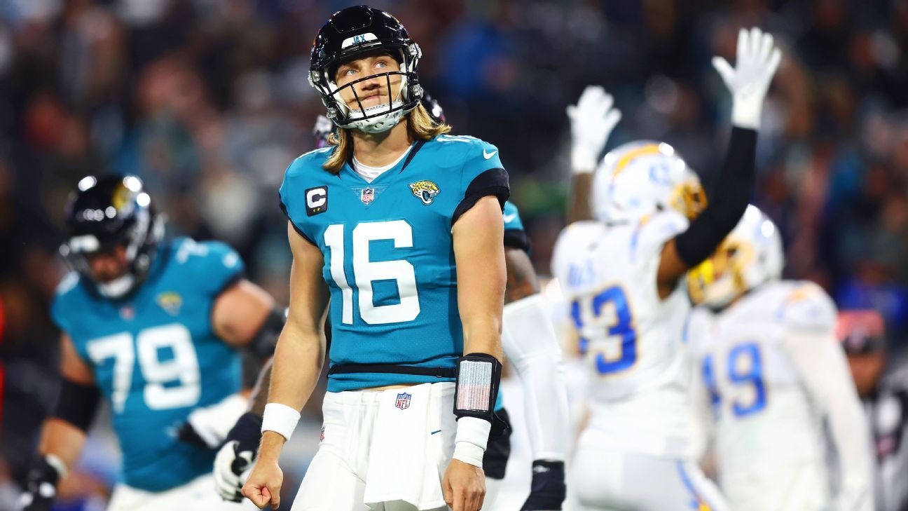 Trevor Lawrence overcomes 4 INTs, leads Jags from 27-0 deficit - ESPN