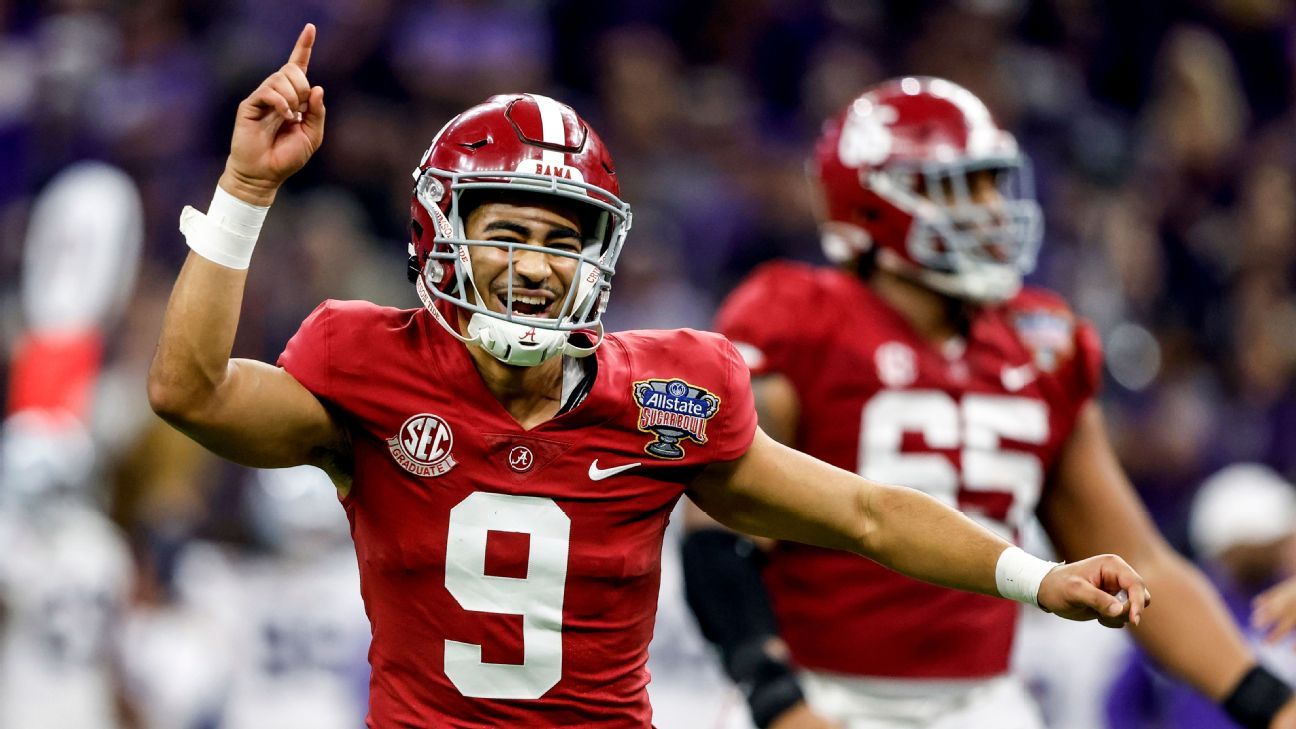 Ranking the Top 25 QBs in college football in 2022