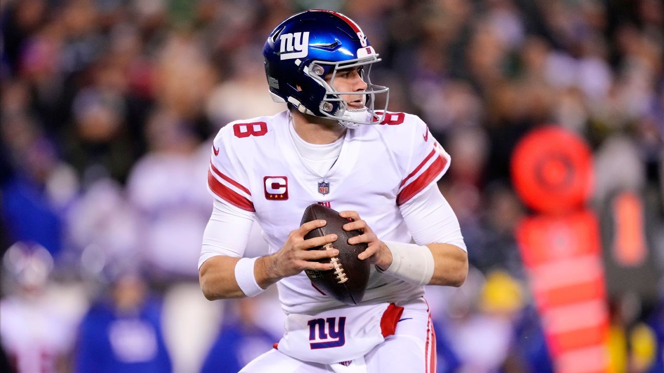 Giants' Joe Schoen has a salary cap situation to figure out