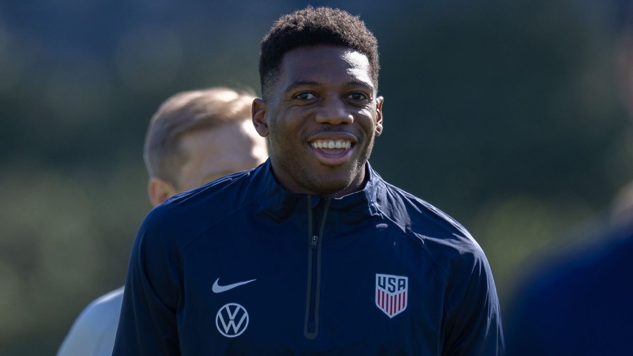 Toronto FC signs USA goalkeeper Sean Johnson from NYCFC