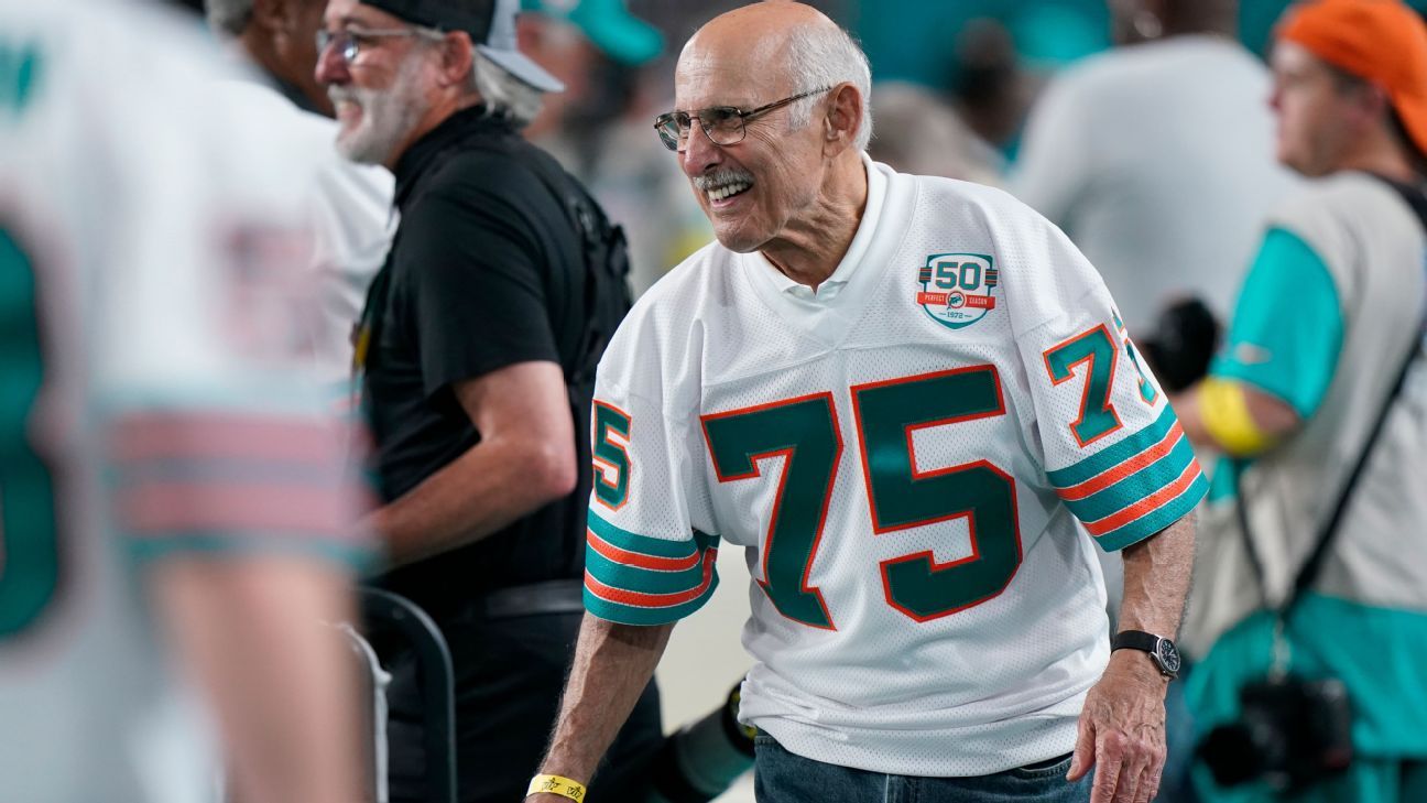 Manny Fernandez, Star Defensive Lineman for Undefeated 1972 Dolphins, Dies at 79