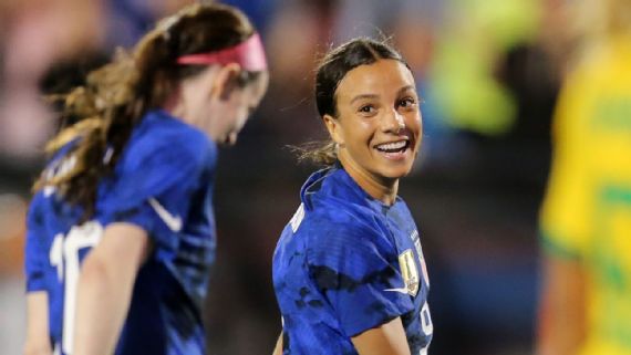 After online threats, Scarlett Camberos leaves Club America for