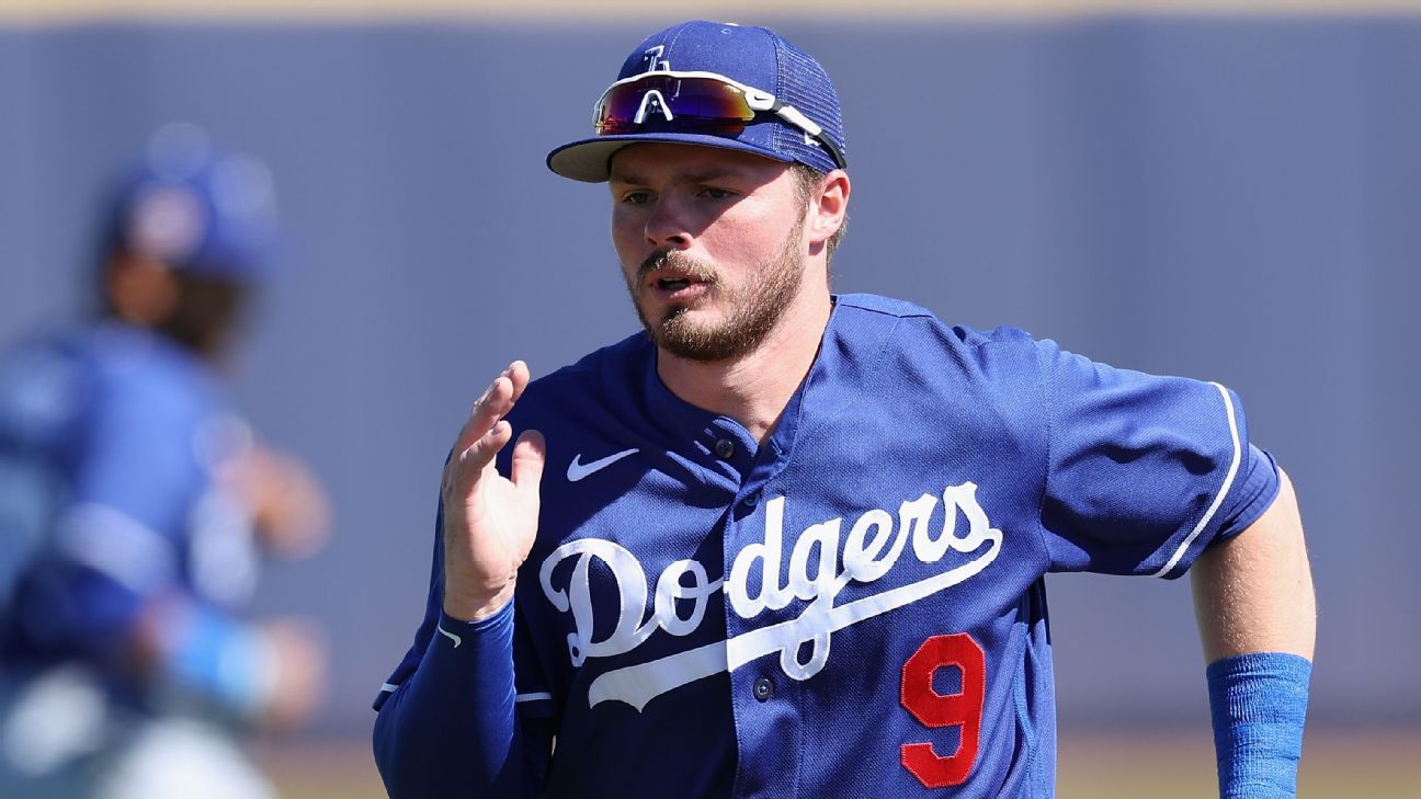 Dodgers' Gavin Lux to miss 2023 season with torn ACL