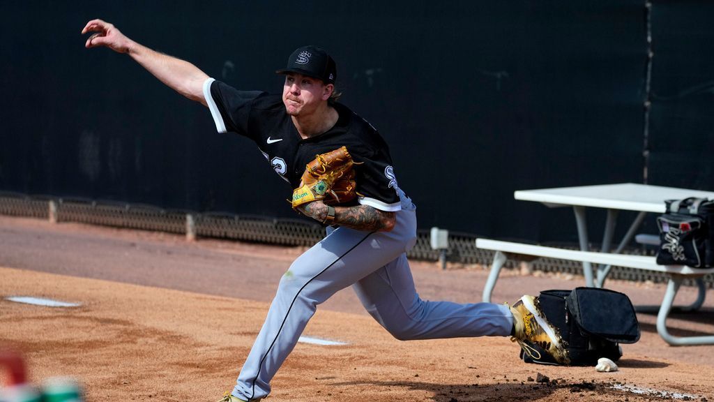 Woman Claims White Sox's Mike Clevinger Strangled Her, MLB Reportedly  Investigating