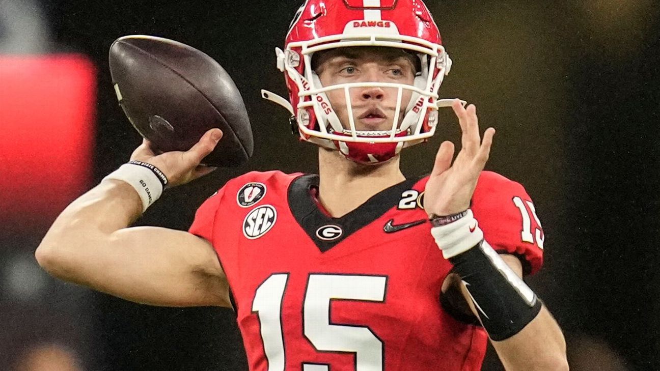 Georgia's Brock Vandagriff will stay with Bulldogs for 2023 season