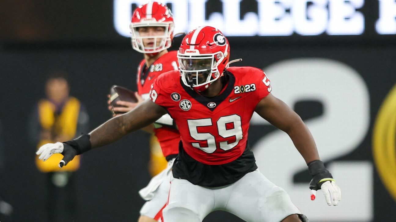 Steelers select Georgia OT Broderick Jones after trading up in NFL