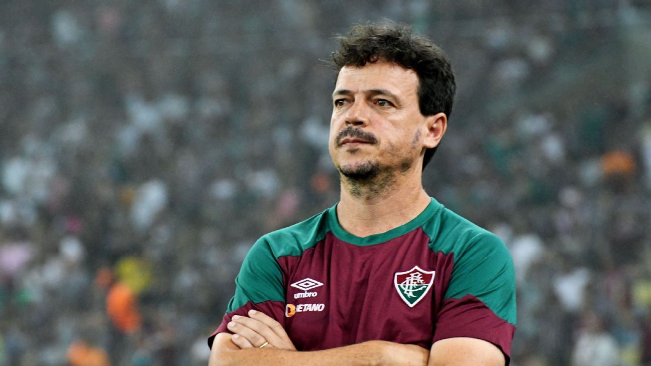 Diretor do Fluminense confirma negociações avançadas por zagueiro com passagens por Flamengo, Corinthians e Palmeiras
