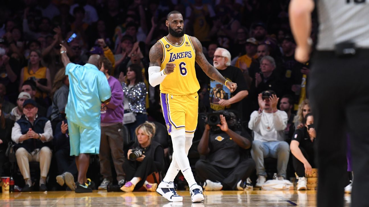 Lakers beat Warriors in Game 4; one win from conference finals