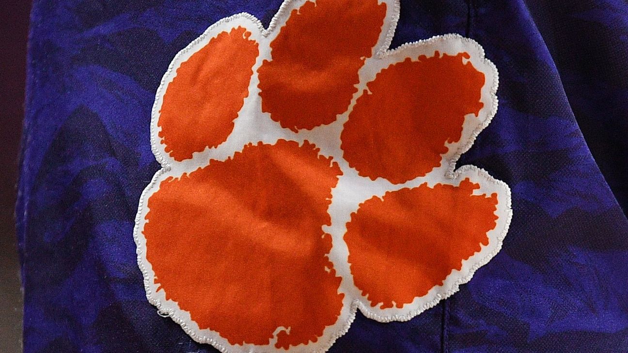 Clemson board OK’s per-semester athletic fee