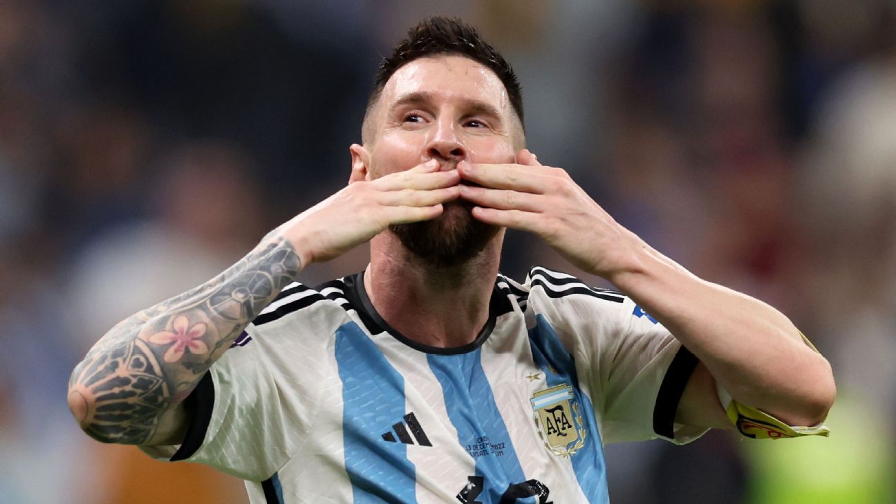 Fans spot Lionel Messi wore different shirt immediately after lifting World  Cup following Argentina's win over France