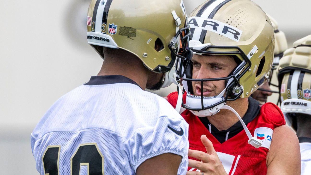 See New Orleans Saints quarterback Drew Brees' back shoulder throw  connection with wide receiver Michael Thomas