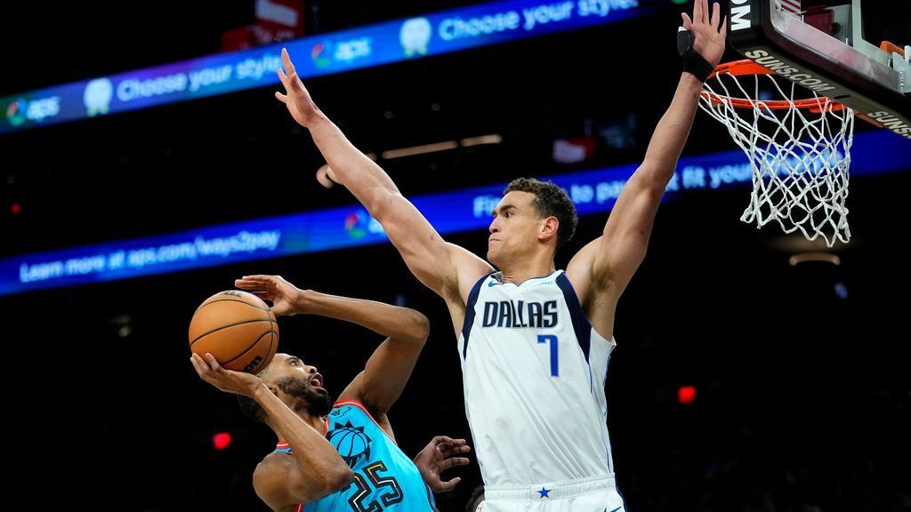 10 things to know about Mavs' Dwight Powell, including why he's