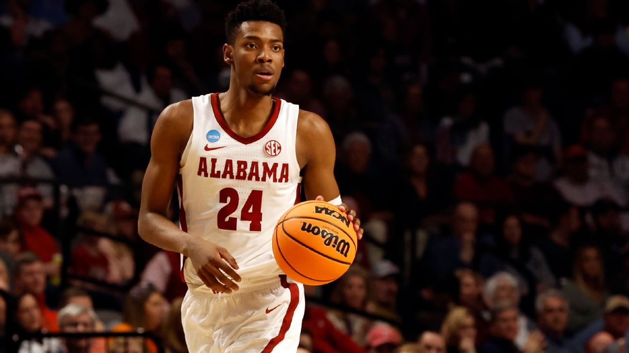 Brandon Miller - Alabama Crimson Tide Basketball by sportsign