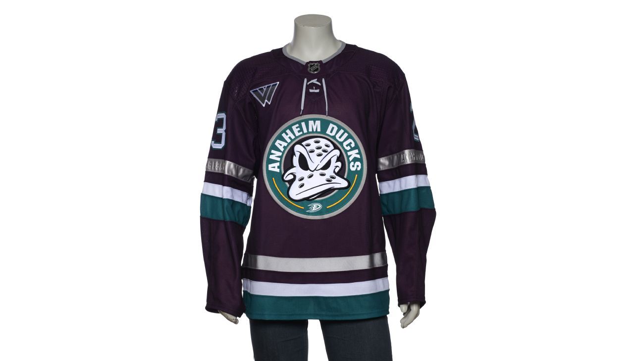 Anaheim Ducks unveil Mighty Ducks throwback jersey