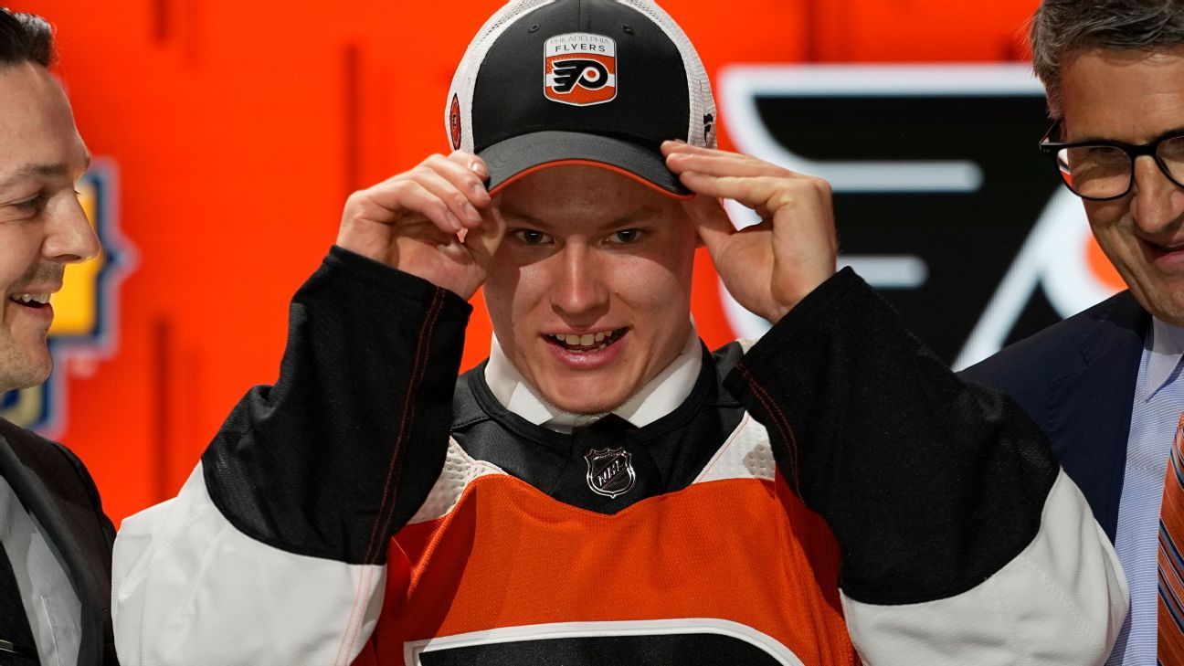 Flyers sign 'key piece' Michkov to entry-level deal