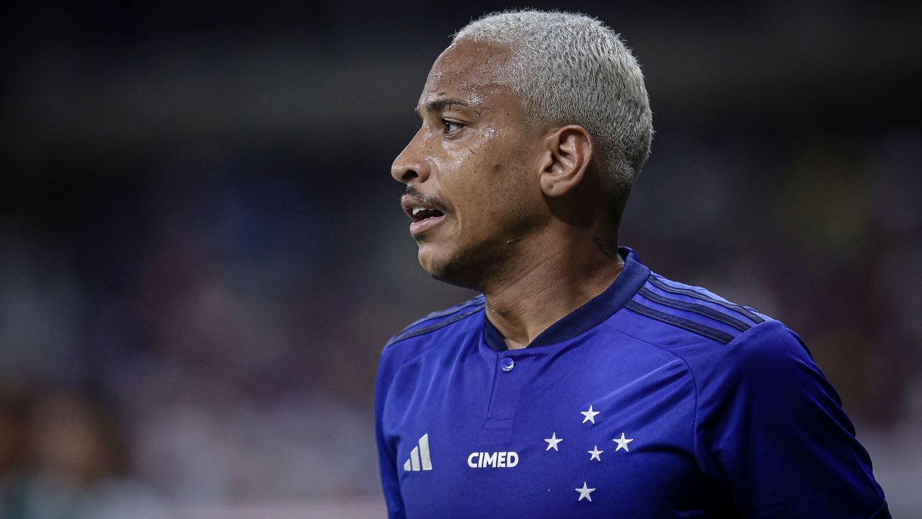 Cruzeiro se Pronuncia Após Bonecos de Matheus Pereira, Marlon e William Pendurados em BH