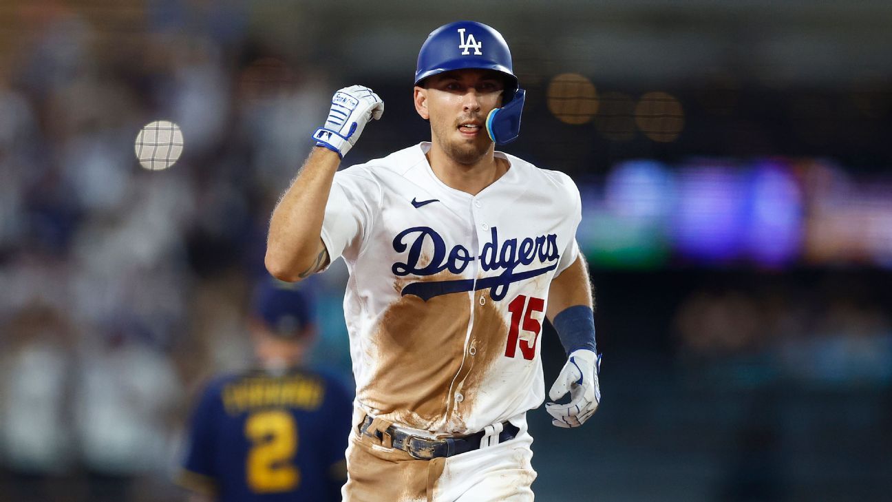 Dodgers cruise past Brewers for 10th straight win