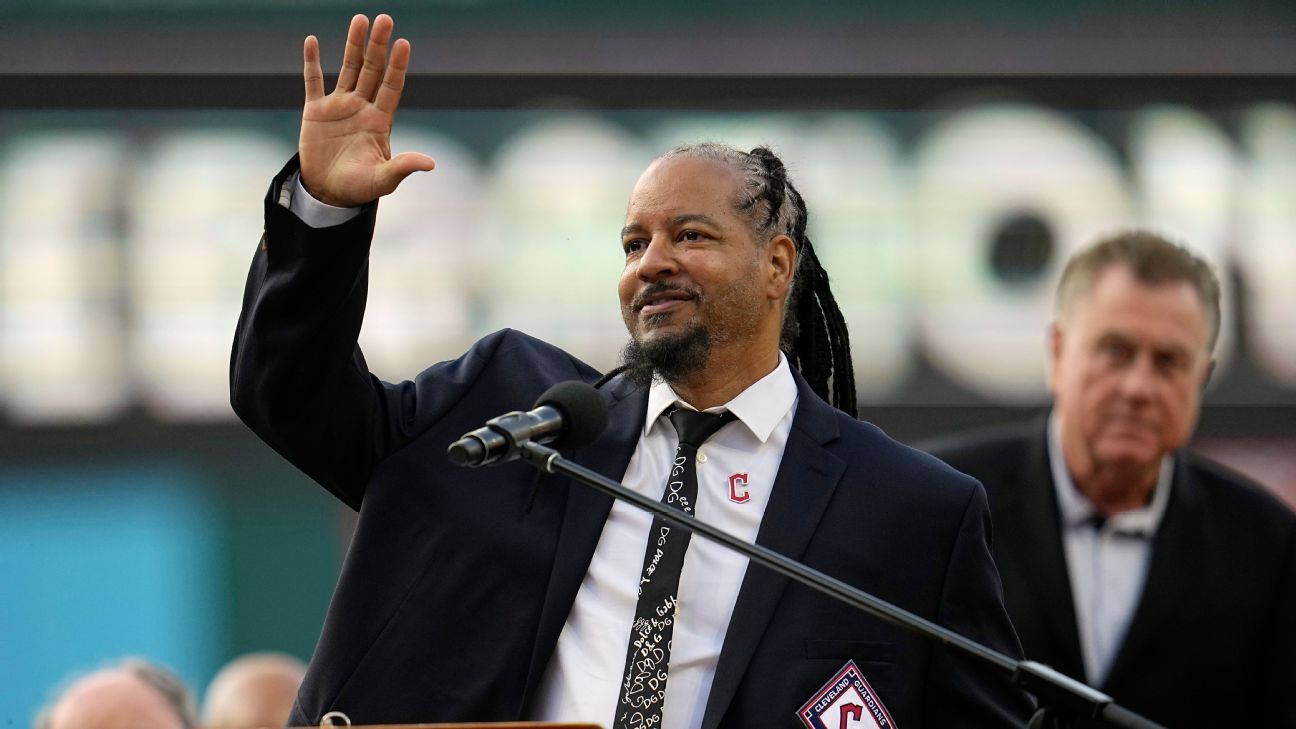 Unbothered by Cooperstown snub, Manny Ramirez inducted into