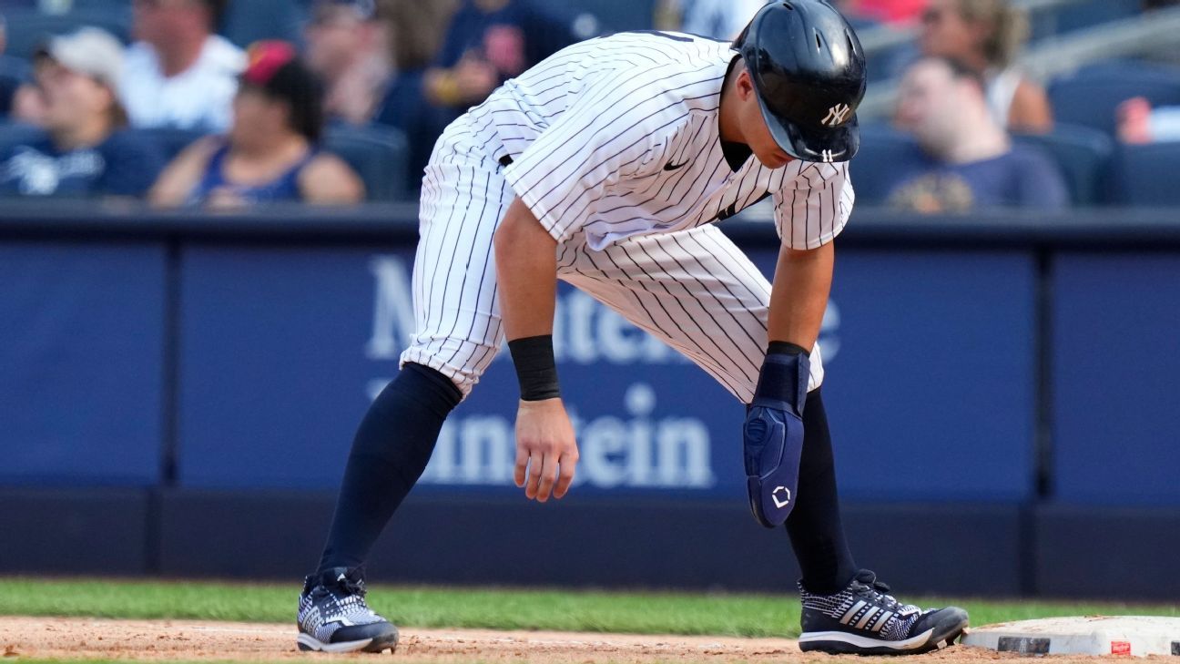 Yankees' Aaron Judge slips on new jersey but it's not from the Giants  (PHOTOS) 