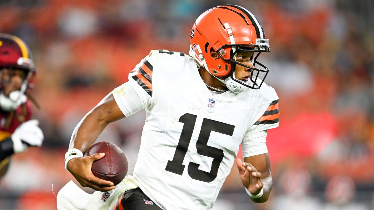 Browns sign QB Joshua Dobbs