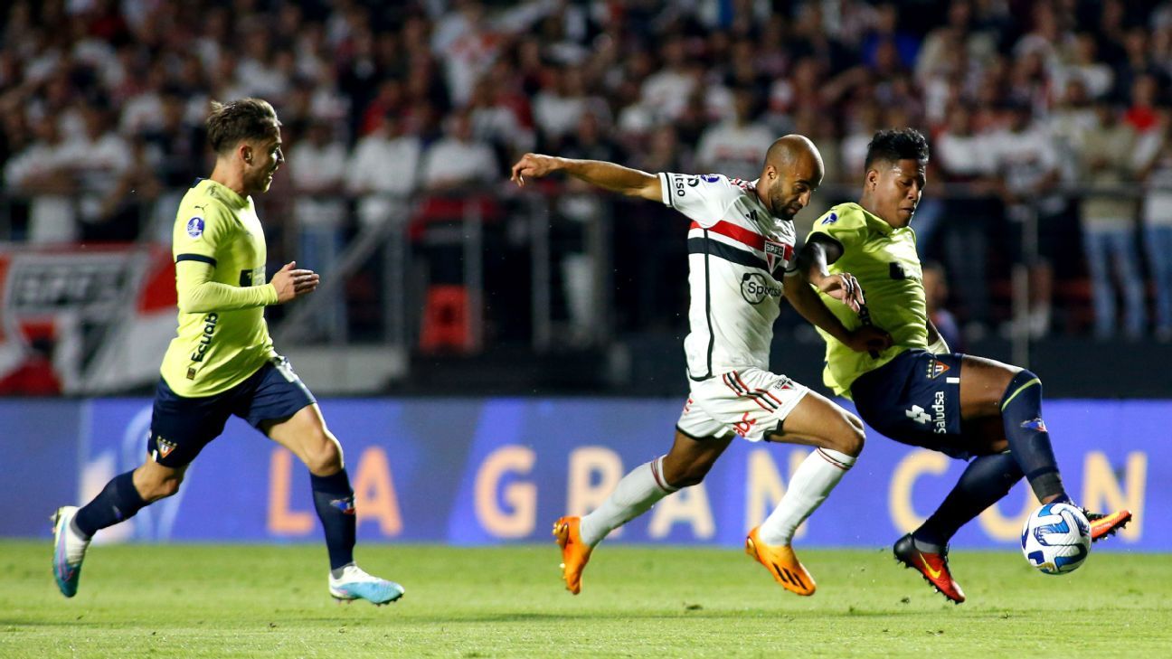 James despeja un penal y Sao Paulo es eliminado por LDU en Sol Americana