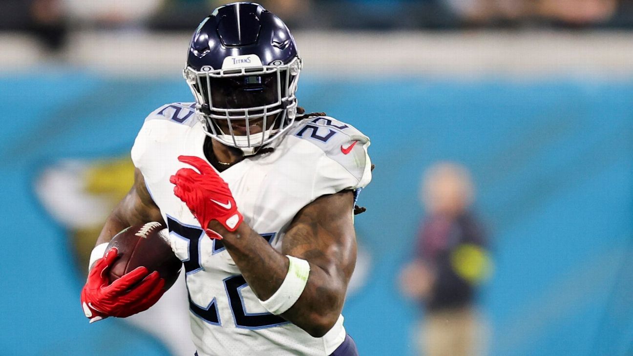 Derrick Henry firma por 4 años con los Titanes de Tennessee