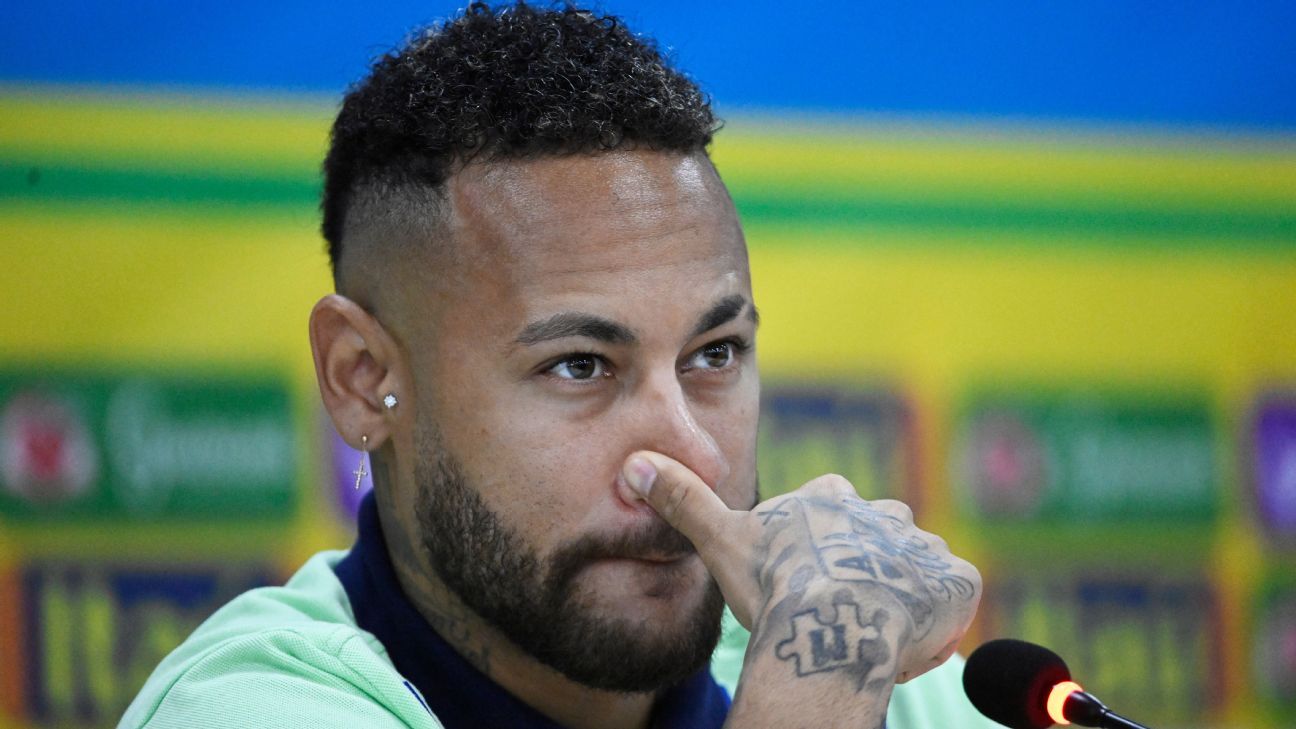 Neymar dá 'tréplica' a Rivaldo e aumenta polêmica: 'Não quer que eu tire Ronaldo ou Ronaldinho, né?'