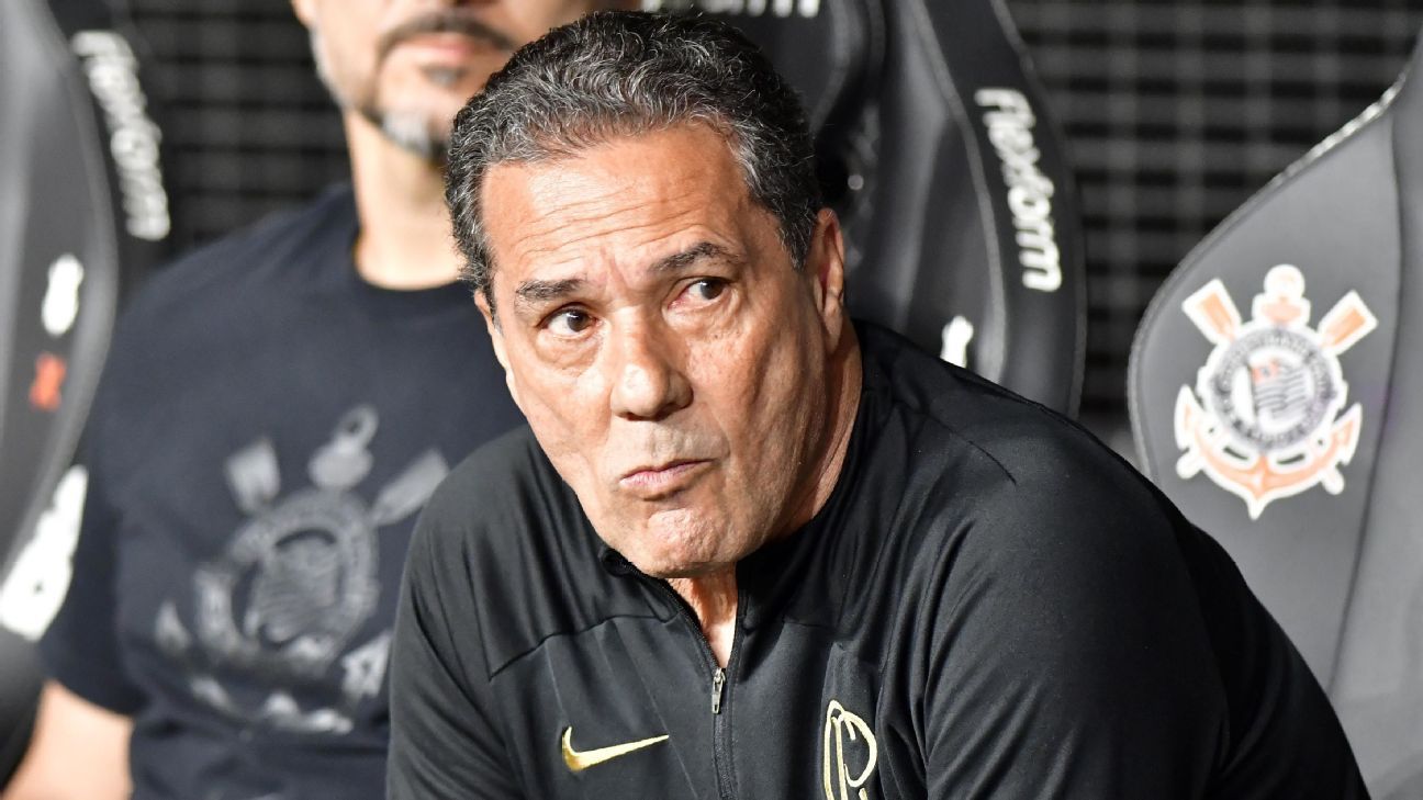 Luxemburgo cobra Corinthians por fuga do Z-4 e revela o que o irrita no momento: Estou incomodado