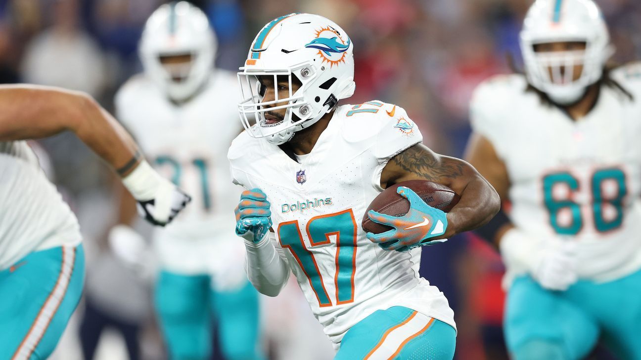 Jaylen Waddle van de Dolphins doorloopt het hersenschuddingsprotocol en zal terugkeren