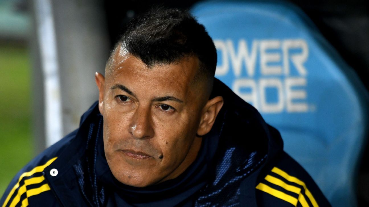 Jornal argentino chama técnico do Boca de 