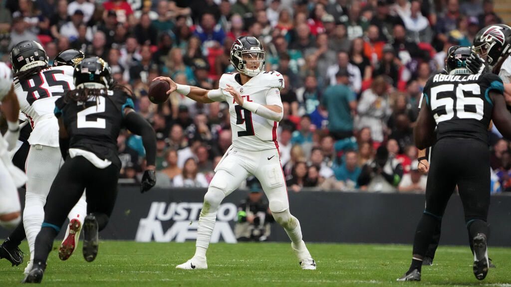 Desmond Ridder throws his first NFL touchdown pass for Atlanta Falcons