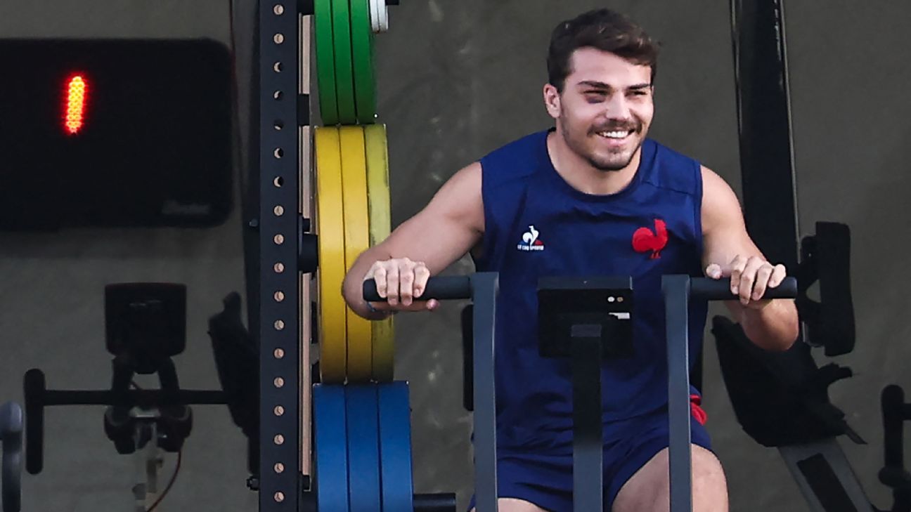 Le Français Antoine Dupont lors du quart de finale de la Coupe du monde de rugby contre l’Afrique du Sud