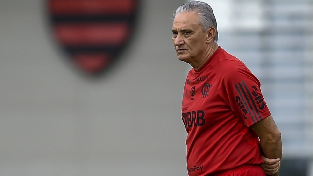 Tite é apresentado no Flamengo e explica o que o fez mudar de ideia e trabalhar em 2023: Aí pesou