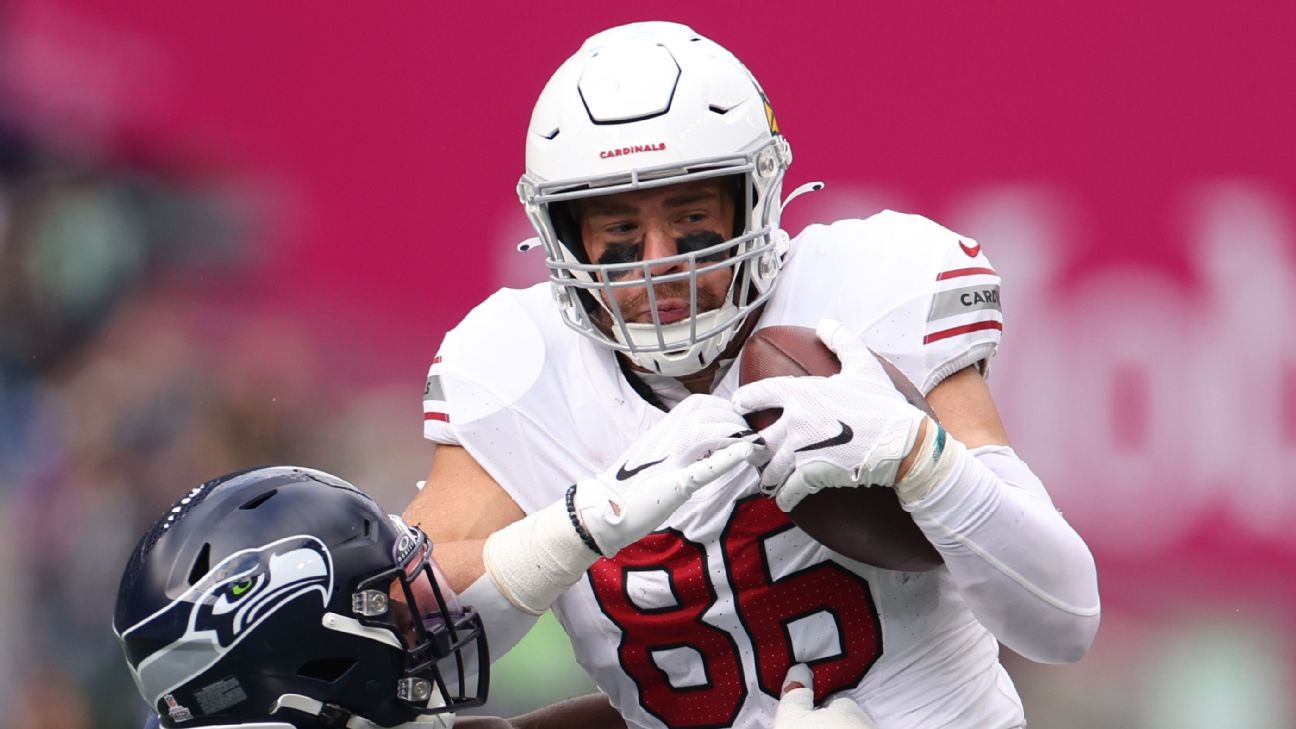 Supply – TE Zach Ertz indicators one-year cope with Commanders