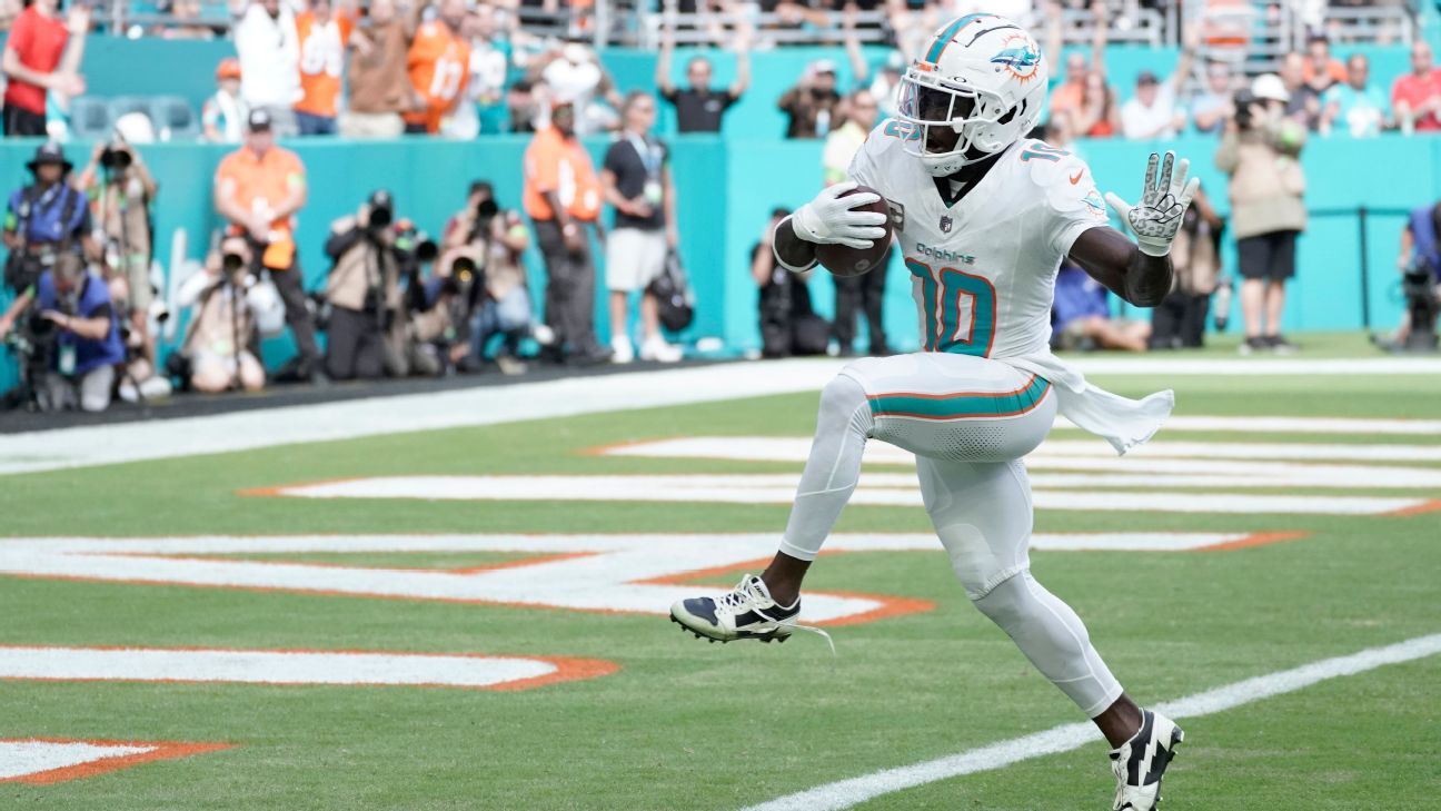 Tyreek Hill speeds to touchdown to give Dolphins lead - ESPN