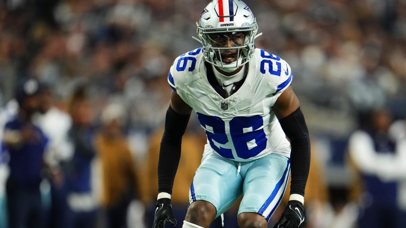 Cowboys All-Pro CB Bland (foot) out 6-8 weeks