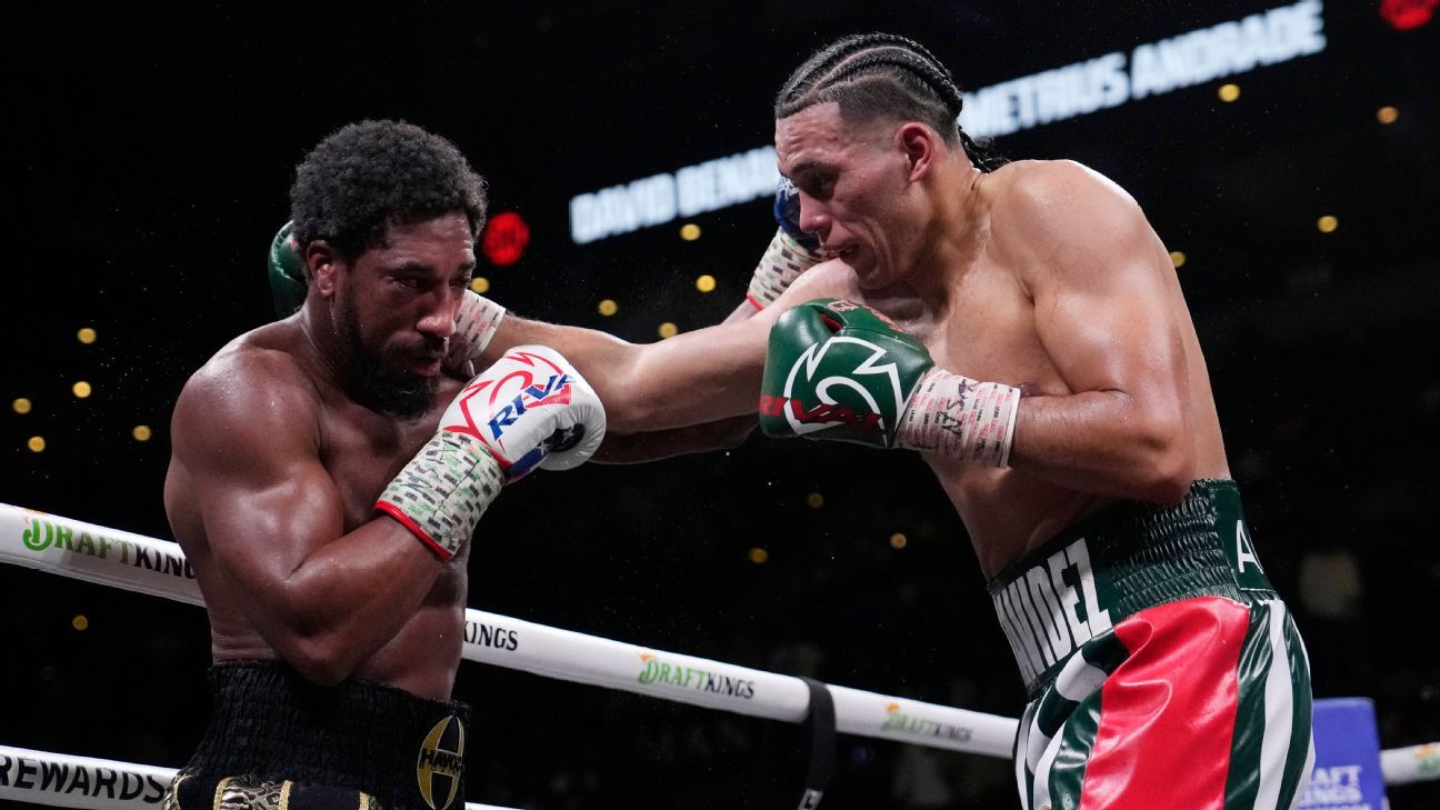 David Benavidez triunfa e escanteio de Demetrius Andrade interrompe a luta