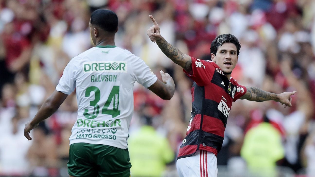 Flamengo se despede de Filipe Luís e Rodrigo Caio, vence Cuiabá e fica a uma vitória de vaga direta na Libertadores