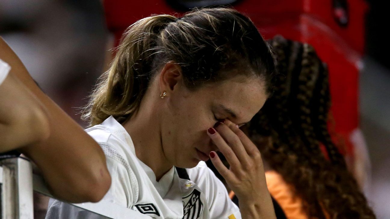 Santos sofre 1º rebaixamento da história e se junta a grupo dos grandes a cair para a Série B; relembre todas as quedas