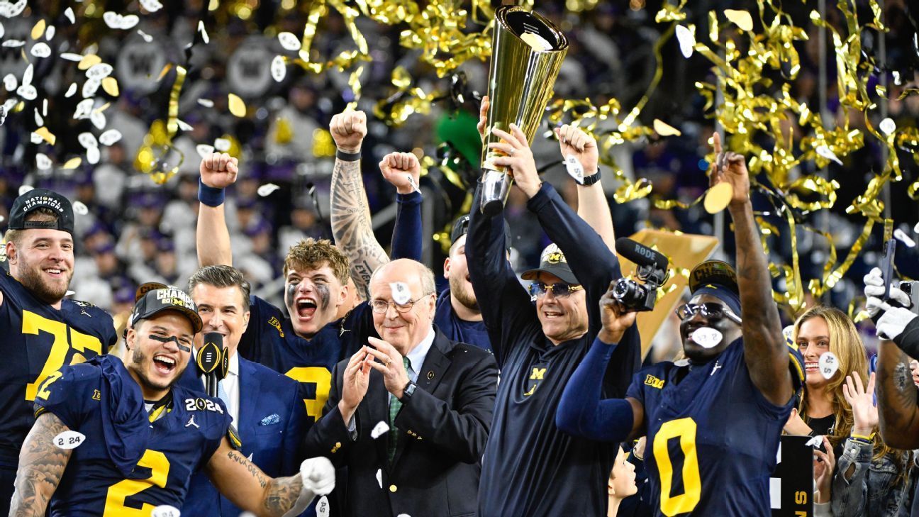 Champion Michigan Wolverines return home to joyous fans ESPN