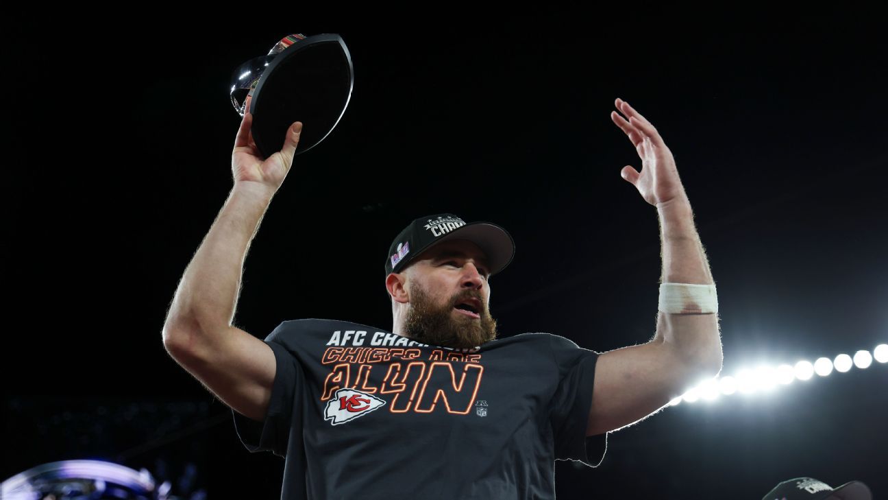 Flight 1989: American Airlines leans on Taylor Swift and Travis Kelce for flight numbers ahead of Super Bowl