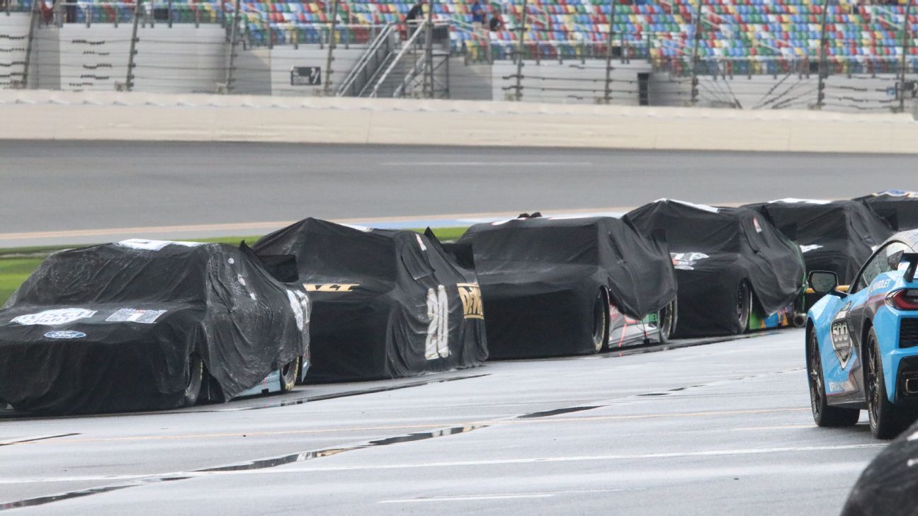 Daytona 500 da NASCAR é posposto para segunda-feira devido à chuva