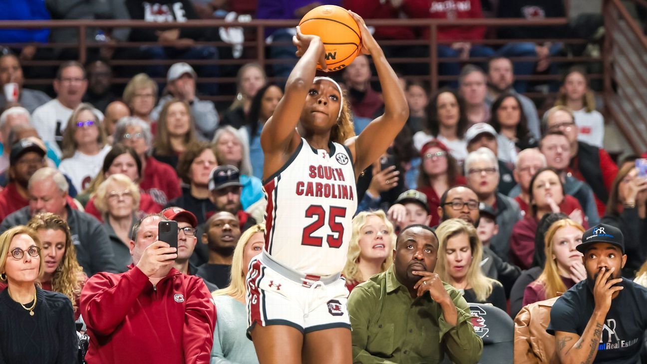 South Carolina won its 43rd straight SEC regular-season game