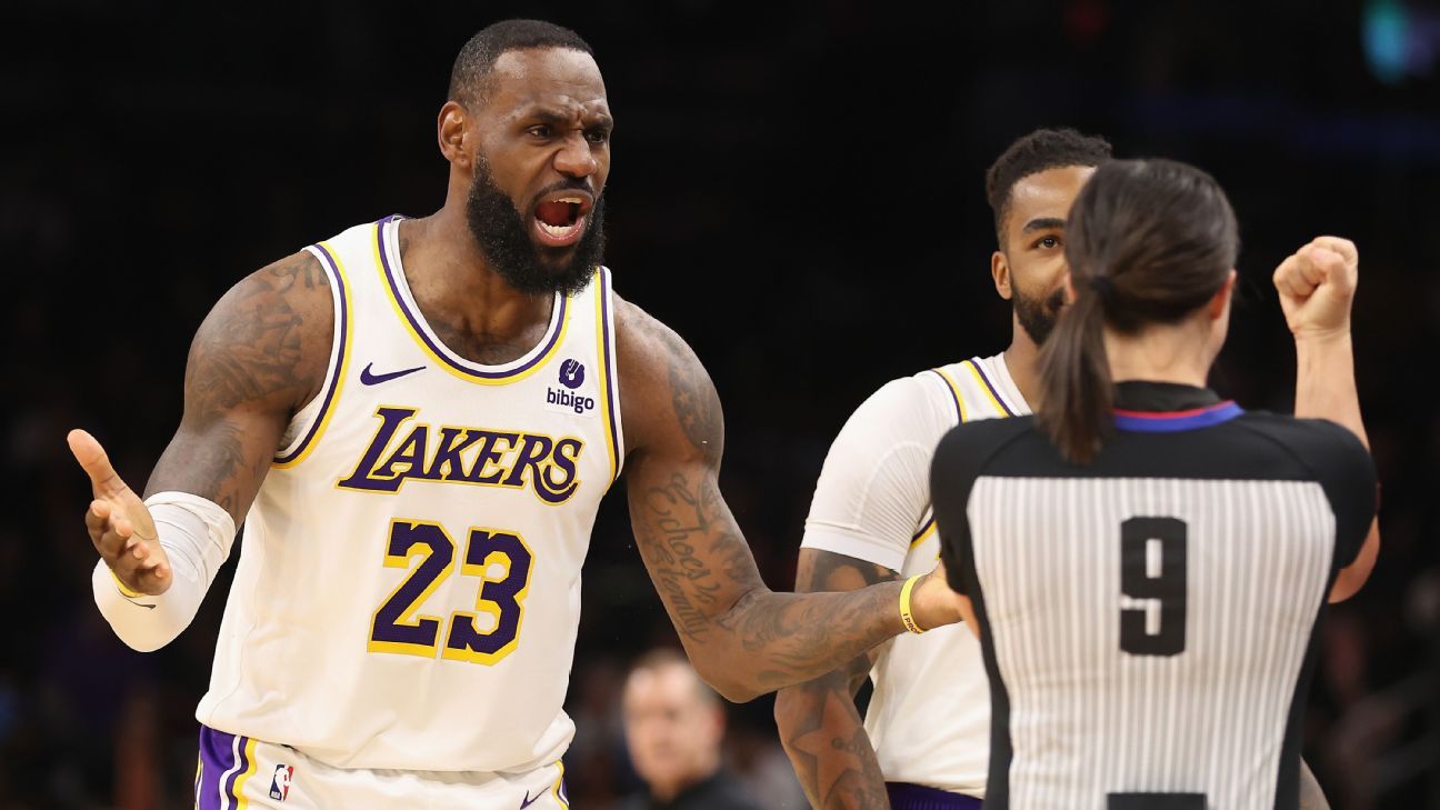 Sfrustrowani Lakers uważają, że faule nie są karane jednakowo