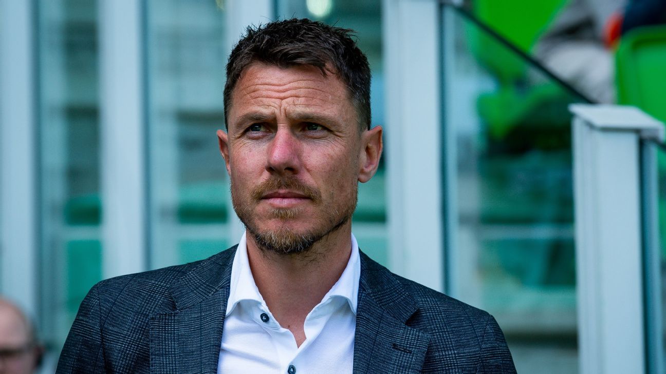 Mark-Jan Fledderus Steps Down as Technical Manager of Eredivisie CV