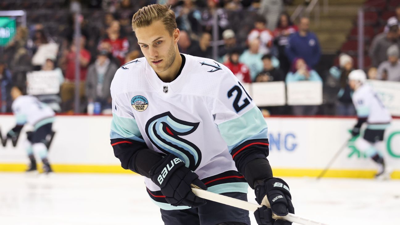 NHL trade grades megafile: Report cards for Wennberg, Henrique, Tarasenko, more deals